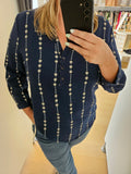 Blouse à motif fleuris bleu marine