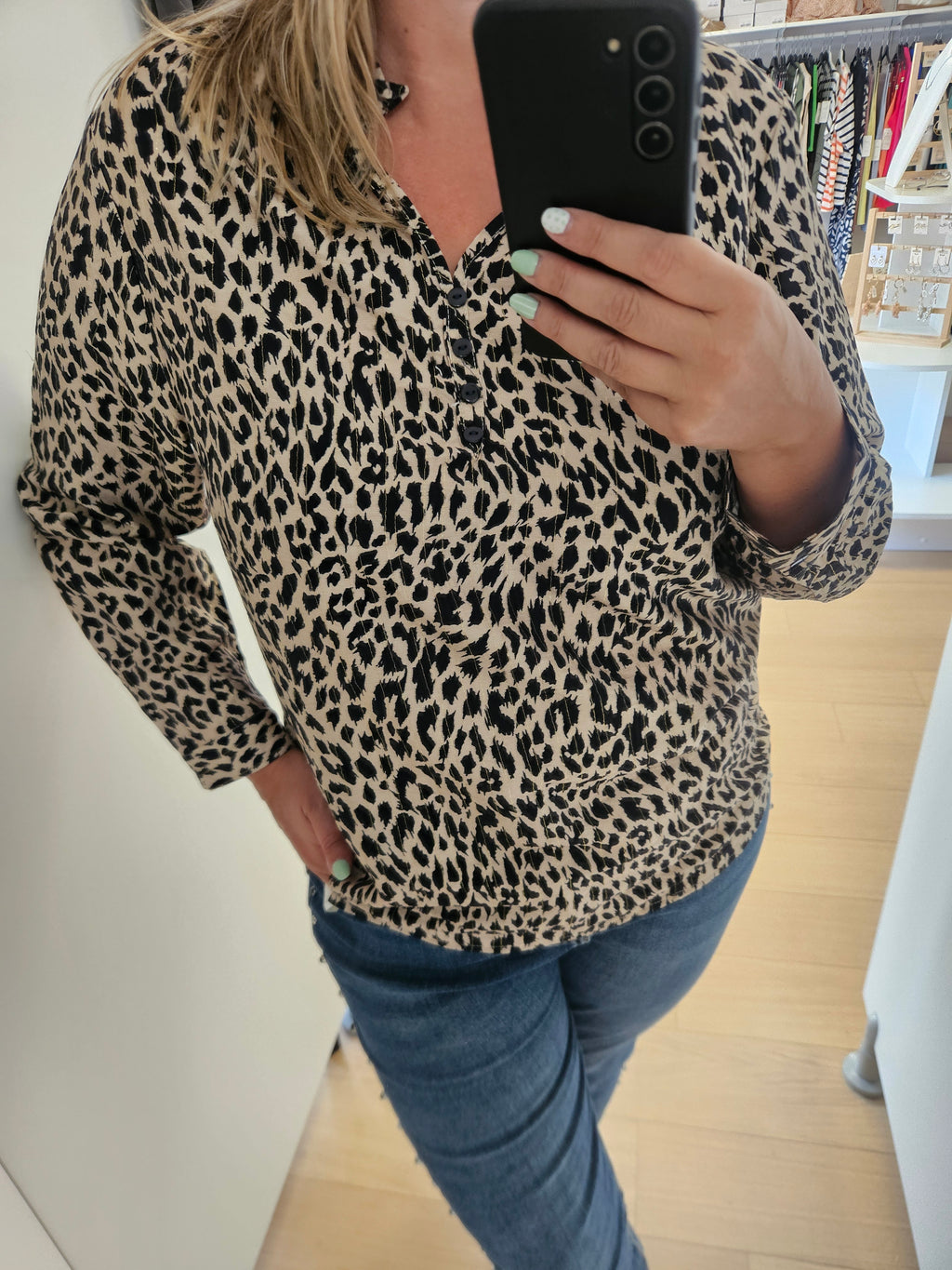 Blouse à motif noir