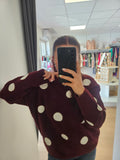 Pull à pois bordeaux