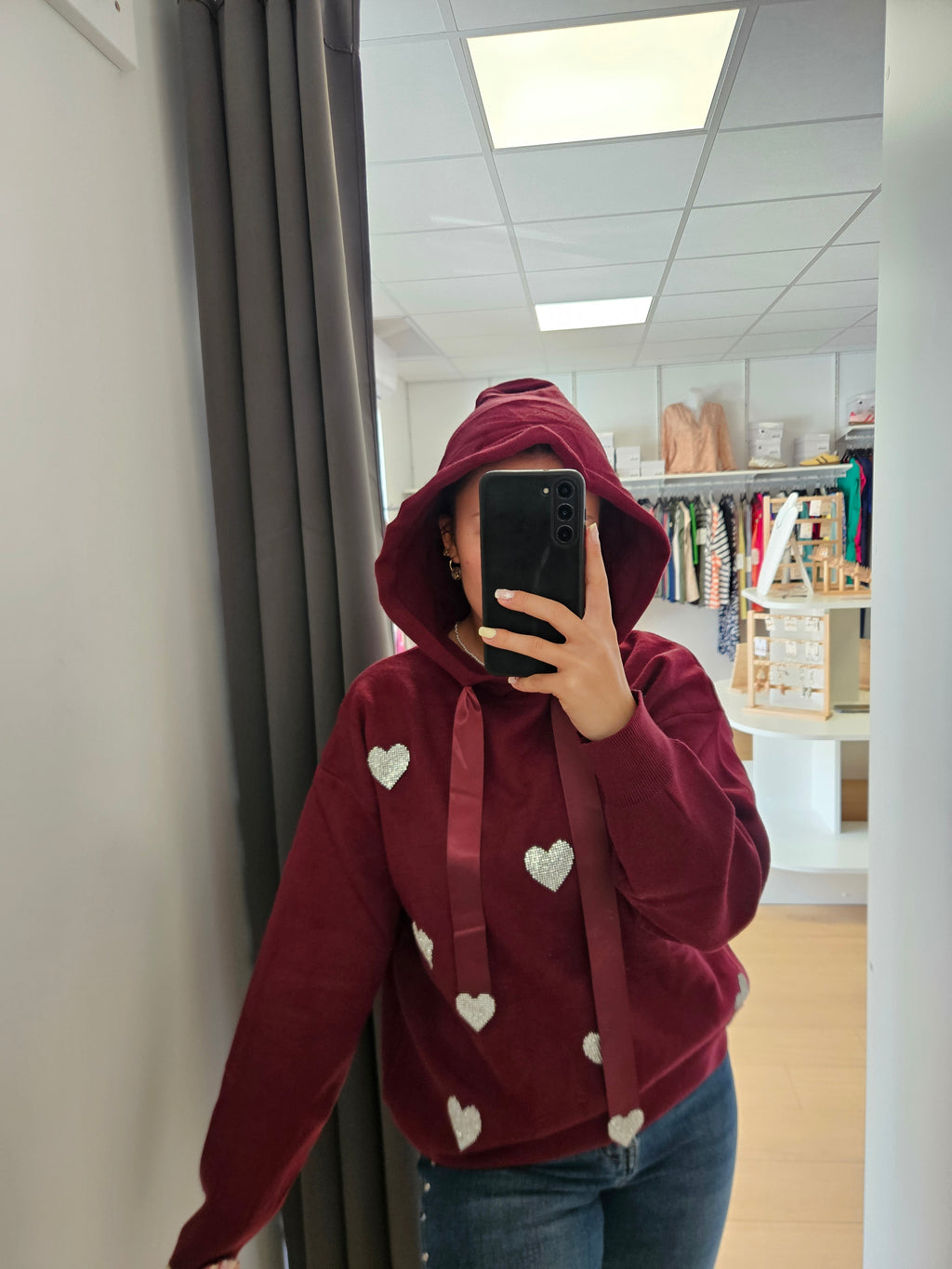 Sweat capuche cœur strass