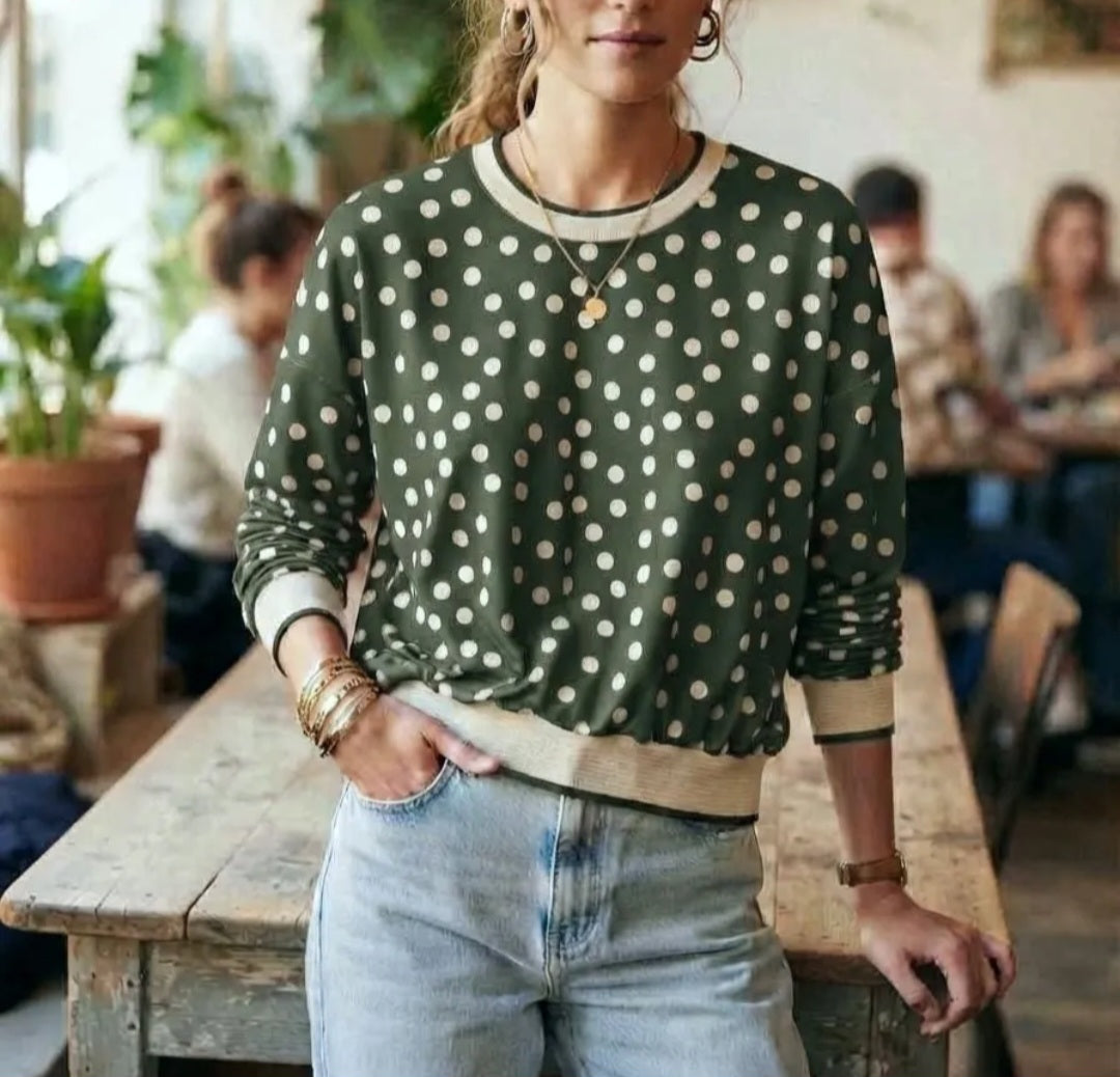 Pull à pois kaki
