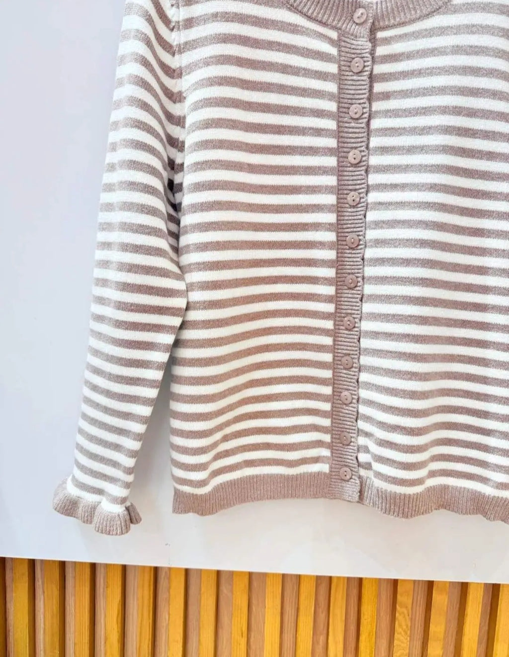 Gilet rayé taupe