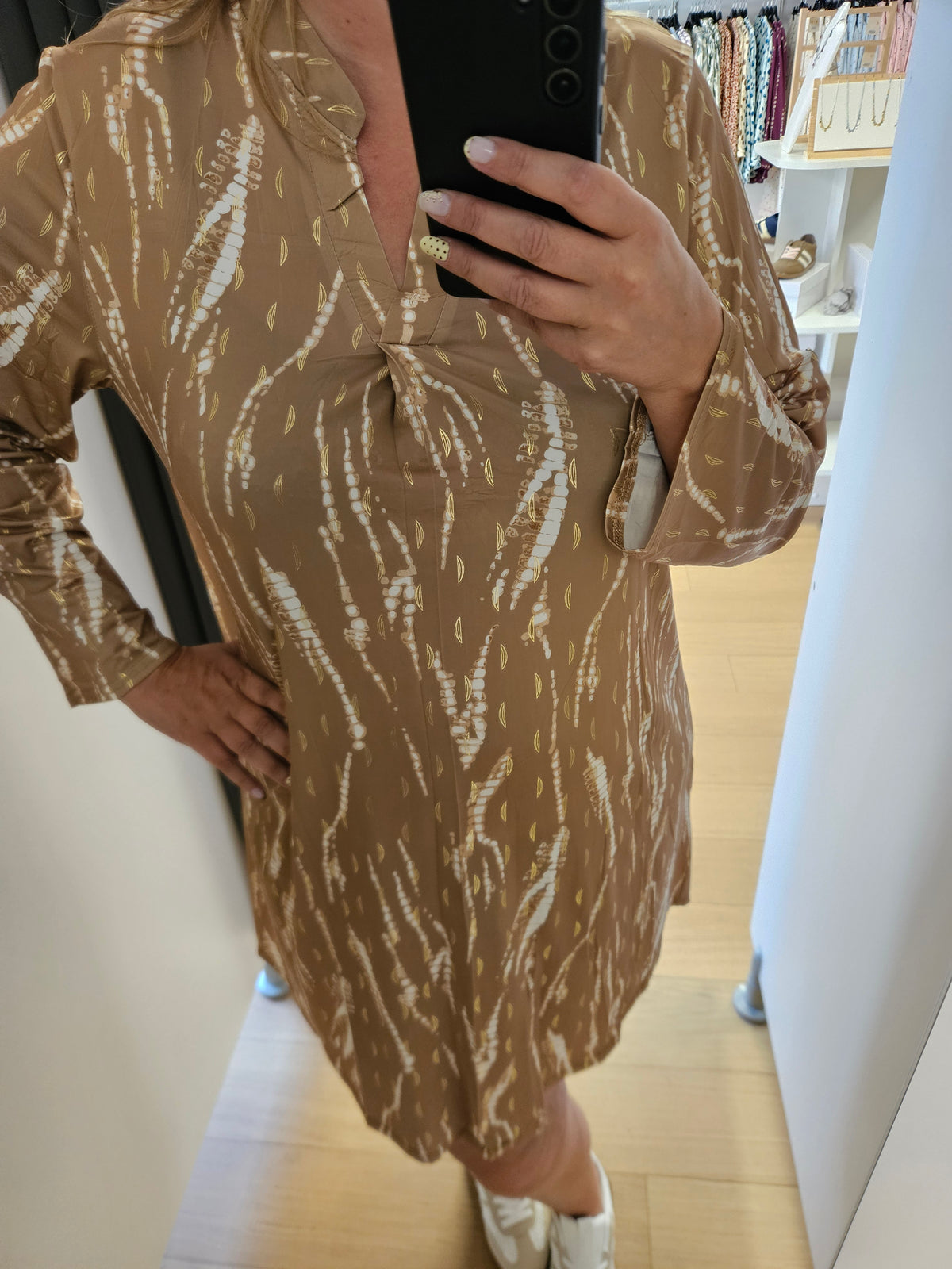 Robe à motif camel et doré