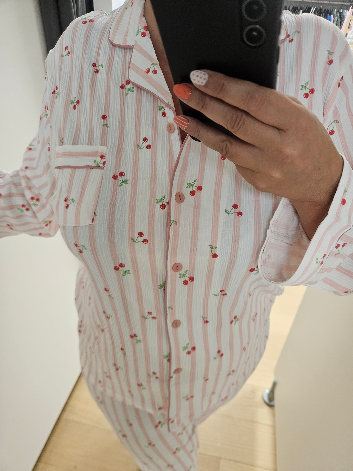 Pyjama rose à motif cerise