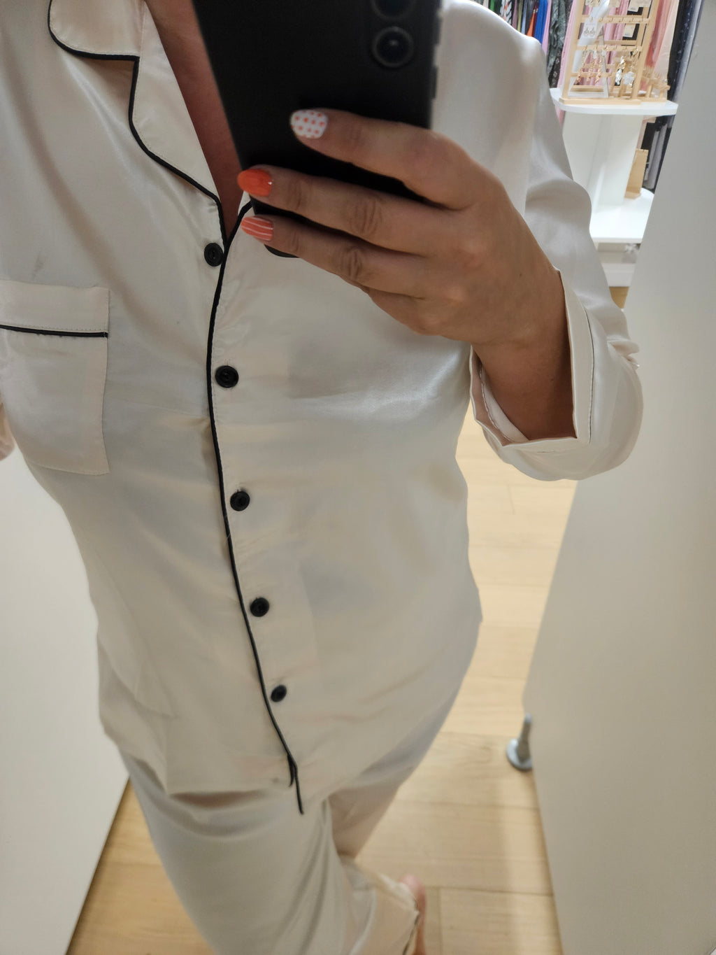Pyjama satiné beige