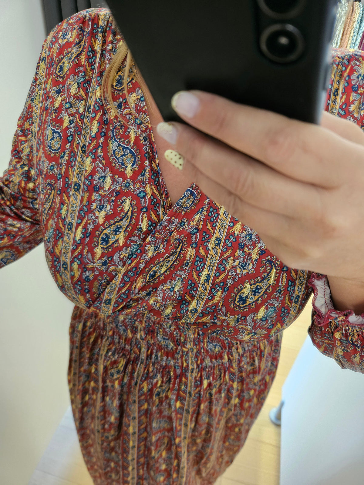Robe à motif rouge