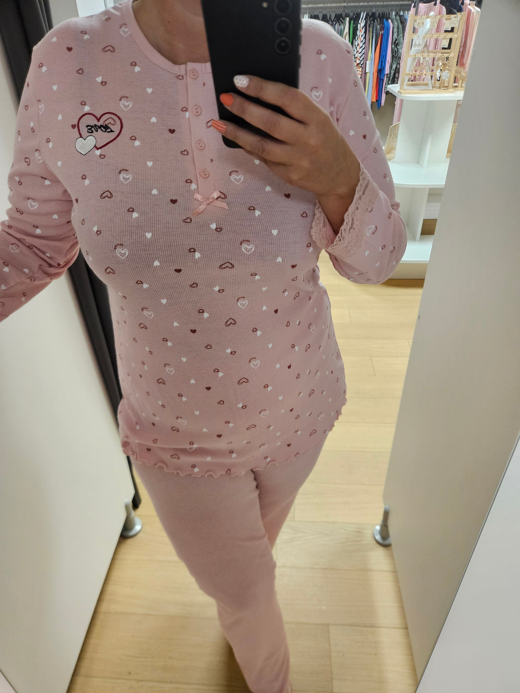 Pyjama rose à motif coeur