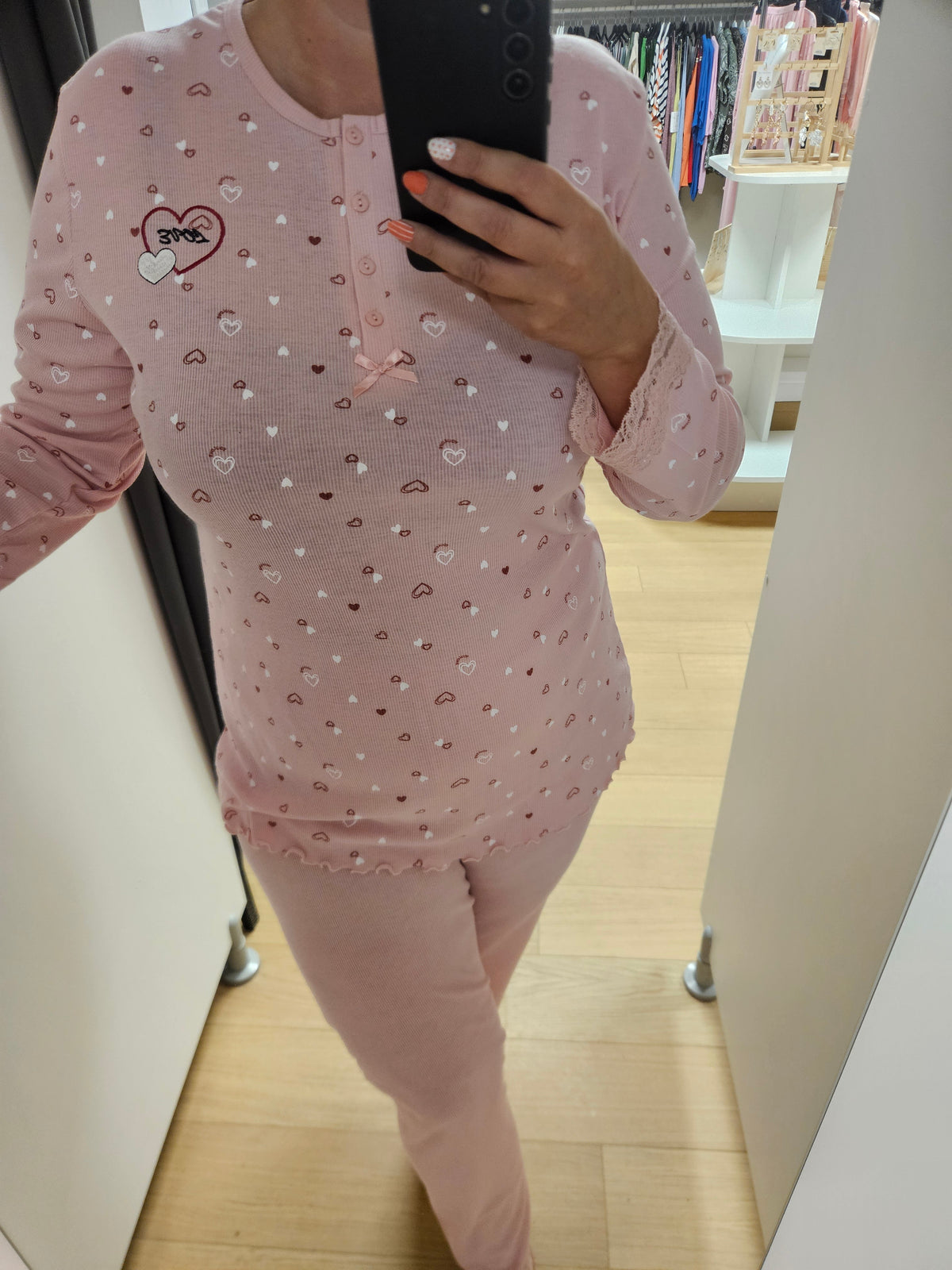 Pyjama rose à motif coeur